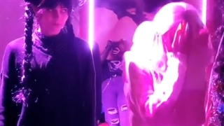 خب ونزدی و اینید هم این چالش رو انجام دادن....