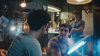 سریال How to sell drugs online فصل اول قسمت ۶