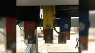 ساخت تابلوهای برق قدرت توزیع بانک خازن طراحی مونتاژ تابلو های کنترل برنامه نویس بانک خازن هوشمندگروه صنعت یار علی رضا افشار