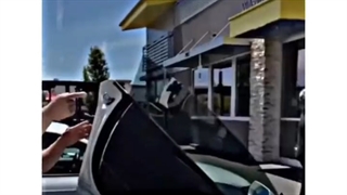 یا عوارض پیری یا از غار تازه اومده بیرون