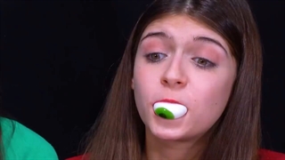 چالش غذاخوری جالب و باحال سه نفره