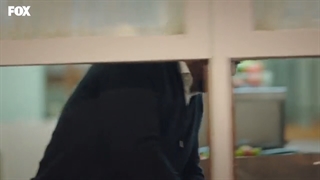 پرسنس بی تخت