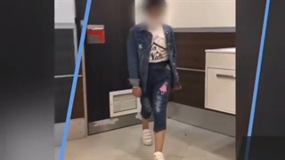 کودک با دررفتگی مادرزادی هر دو لگن که در سن پایین تر بدون