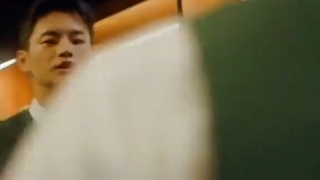 وقتی میخوای تیپ بزنی ولی حواست به پایین تنه نیست!