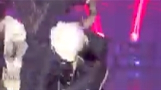 فن کم seonghwa از ateez در اجرای halazia