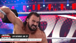 مسابقه کشتی کج بین گلدبرگ و درو مکنتایر در Royal Rumble 2021