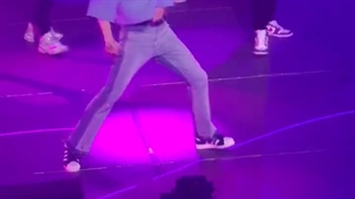 فنکم اجرای جدید Medley آهنگ های اکسو (Electric Kiss - The Eve - Love Shot) توسط کای در روز اول کنسرت سولو ژاپن 2023