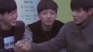 تهکوک؛جوری که تهیونگ حواسش هست...