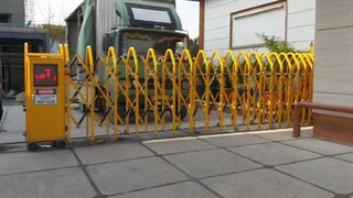 راه بند آکاردئونی برقی اتوماتیک مدل EGD گروه صنعتی آپامه