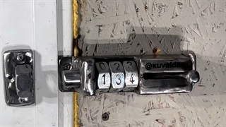 رمز گذاشتن روی درب