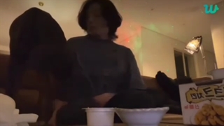 لایو کوک (اتفاقاتی که در لایو کوک افتاد این یکی خیلی جالبه )وایی بیا چنل ببین چطوری کوک آهنگ دو دو بلک پینک رو میخونه