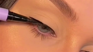 این جوری خط چشم بکش :):