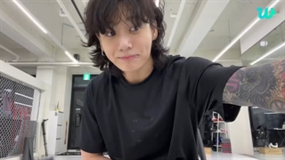 لایو جونگکوک درویورس با زیرنویس فارسی"I'm exhausted"