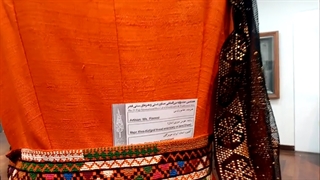 تصاویر نمایشگاه آثار هفتمین جشنواره بین‌المللی صنایع ‌دستی و هنرهای سنتی فجر در موزه ایران باستان