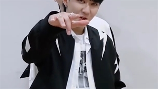 ریلی دنس آهنگ TOP از Stray kids