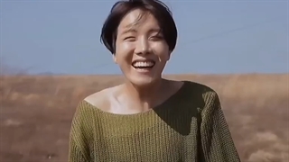 ویدئو صاف و کیوت از هوبی♡