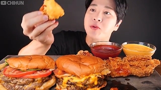ASMR MUKBANG | BURGERS 
