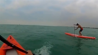 دورهمی تفریحی با پدل برد ها و کایاک های بی نظیر پویانیز