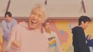 ویدیو طنز از بی تی اس