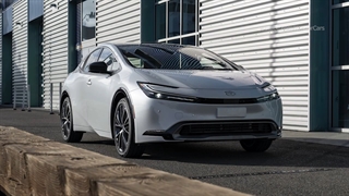 تویوتا پریوس 2023 Toyota Prius