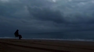 در حال حاضر زندگیم خلاصه میشه توی این بیت شعر" از رنجی خسته ام که از آن من نیست" ...کپ...