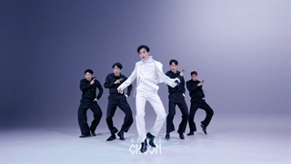 اجرای "be original" از "HWANG MIN HYUN" با آهنگ "hidden side" در استدیو چوم