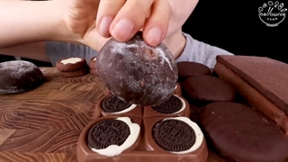 چالش غذاخوری زیبا خوردن شکلات