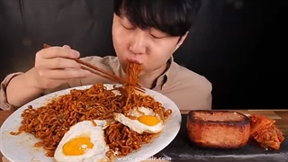 ASMR 불닭게티(불닭볶음면+짜파게티) 통스팸 소리 먹방 / Buldakgetti Fire noodles Jjapagetti Whole Spam Sound Mukbang 리얼사운드
