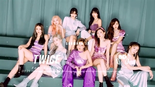 TWICE (트와이스) - FEEL SPECIAL [8D USE HEADPHONE] 