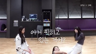 کاراکتر پلی لیست "Ahyeon" از گروه دبیو "baby monster" با زیرنویس فارسی