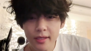 لایو تهیونگ در ویورس بازیرنویس فارسی"Hello"