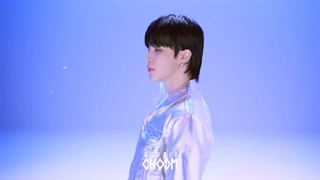 تیزر اجرای like crazy جیمین در استودیو چوم