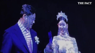 بخشی از مراسم عروسی لی سونگی و لی دا این ♡