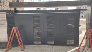 درب ریلی اتوماتیک