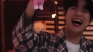 سونگمین اینجاست برای قشنگ کردن روزتون