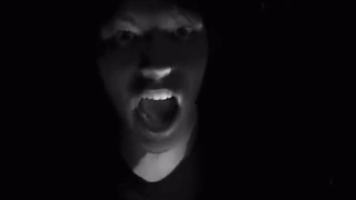 لایو بکهیون _ داشت فیلتر ها رو امتحان میکرد