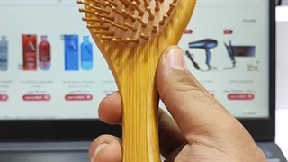 شانه چوبی لیز