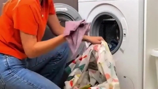 روش صاف کردن چین و چروک لباس با اتوی بخار با آنی حامی Ani Hami