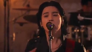 اجرای لایو آهنگ Snooze  به همراه ووسانگ در مستند SUGA: Road To D-DAY