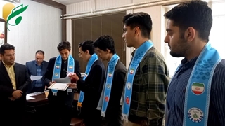 گرامیداشت روز معلم توسط نمایندگان مجلس دانش آموزی ناحیه 3 مشهد مقدس