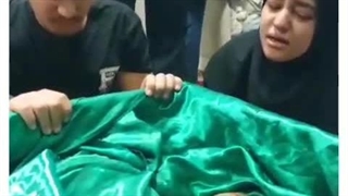 وداع با سرهنگ شهید علیرضا شهرکی و همسرشان شهیده نرجس صیاد توسط فرزندانشان