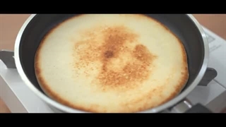 Pan Pizza in 15 Minutes [No Oven, No Yeast]