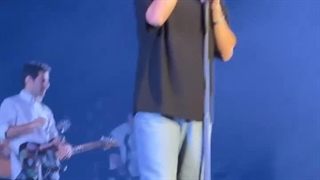 اجرای زنده آهنگ تو عشقشو داری از حامیم در کنسرت