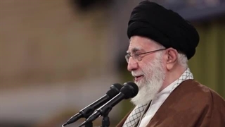 14020303: بیانات رهبر انقلاب در دیدار نمایندگان مجلس شورای اسلامی