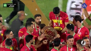 ویدیو لحظه بالا بردن کاپ قهرمانی جام حذفی توسط عالیشاه کاپیتان پرسپولیس