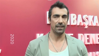 ورود ایبو دوست دخترش ناتالی برای پارتی تبلیغ تیزر قهوه