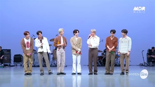 اجرای اهنگ Bills از انهایپن در It's live