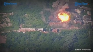 14020327: جنگ روسیه-ناتو: انهدام زرادخانه اوکراینی در حومه آرتموفسکی توسط بمب های FAB-500