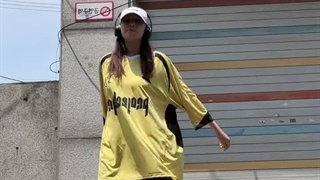 چالش تیک تاک هیونینگ لیا (خواهر کای و باهیه) با آهنگ Bouncy