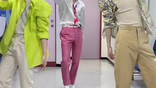 چالش تیک تاک نیکی و جی و هیونگوون با آهنگ Sacrifice